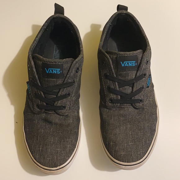 Used VANS shoes ,still in excellent condition. Size 5 US Youth.Open to Offers 🤗 - Picture 4 of 5